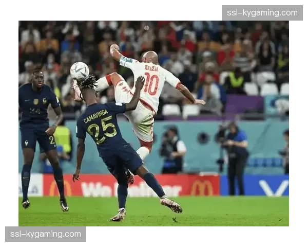 英超争冠关键战术：边路推进与转守为攻成各队制胜法宝