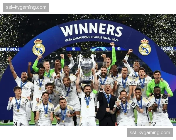 半场战报:巴黎0-1落后布雷斯特,客队高效防反战术令主队控球无效 半场战报:巴黎0-1落后布雷斯特,客队高效防反战术令主队控球无效